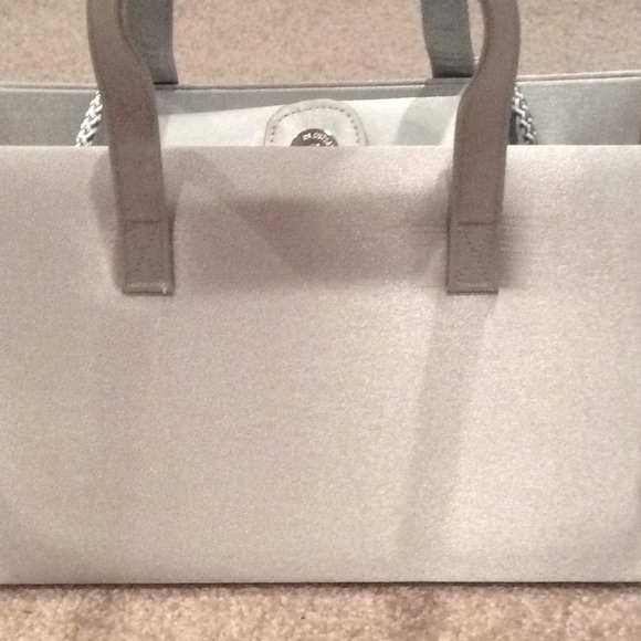 silver satin hand bag, shoulder strap, new - Picture 2 of 4